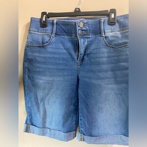 Bermuda jean shorts.